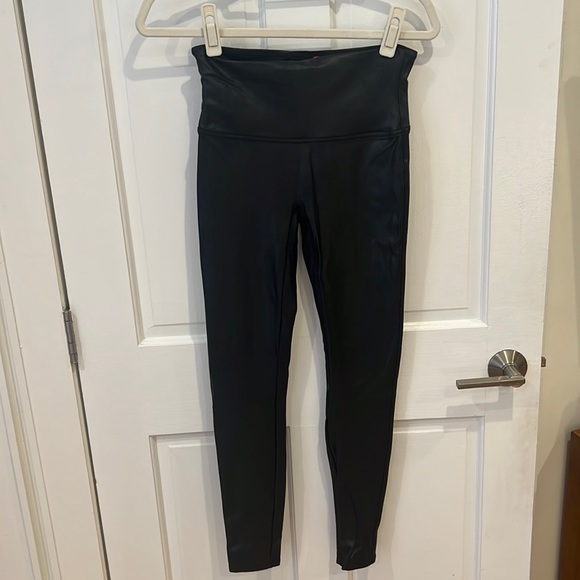 Spanx Faux Leather Leggings - Picture 2 of 3